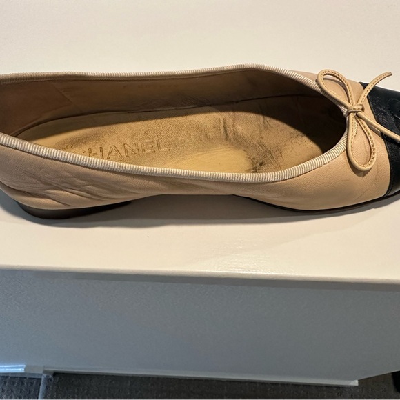 Chanel Ballet Flats - Beige and black size 38 - Picture 4 of 10